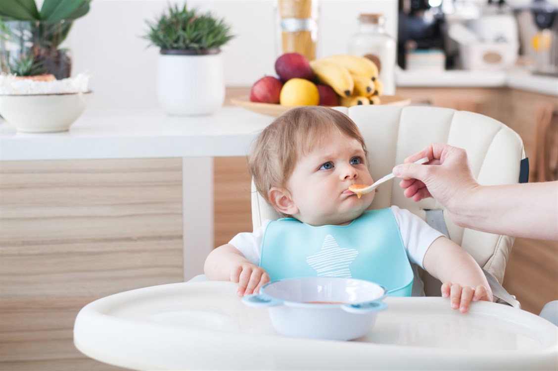 رفض الرضع للأطعمة الصلبة